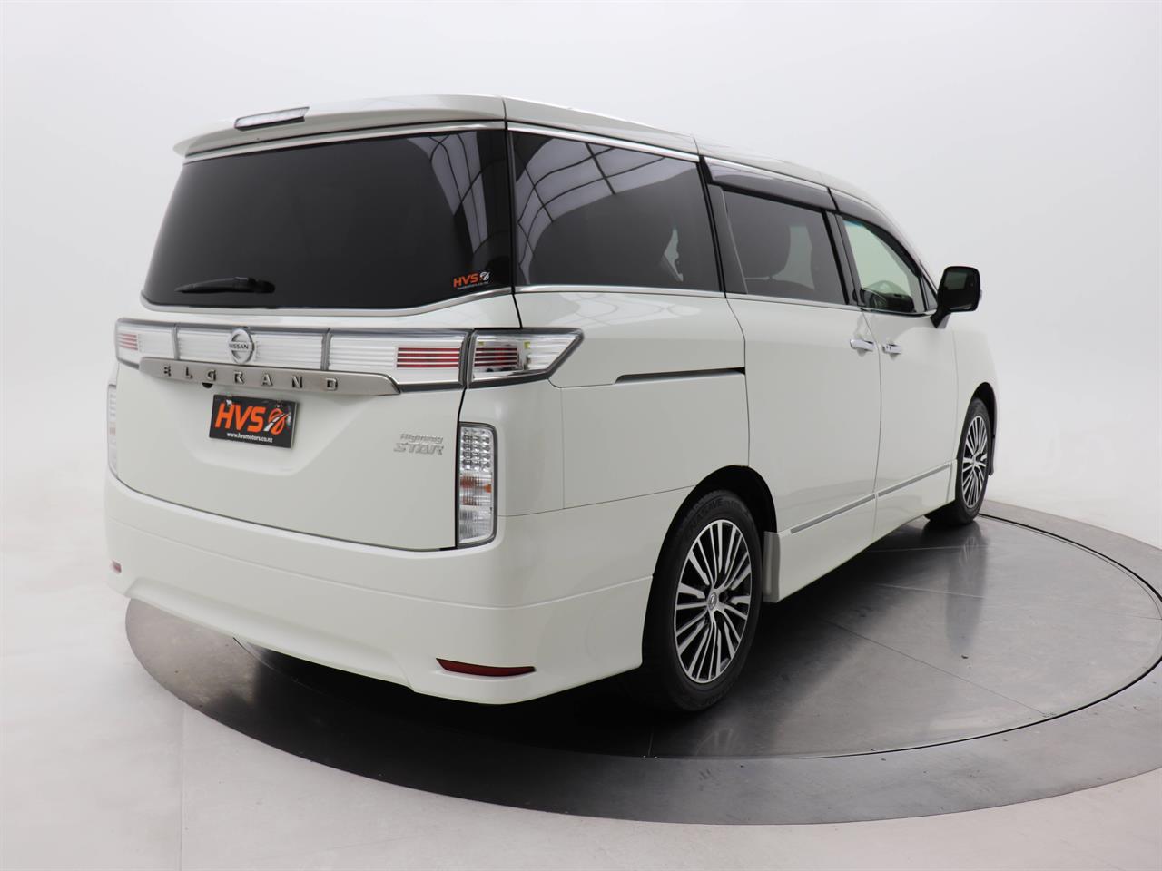 2017 Nissan Elgrand