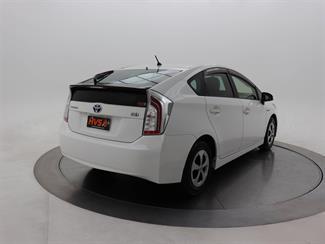 2012 Toyota Prius - Thumbnail