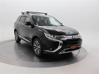 2019 Mitsubishi Outlander - Thumbnail