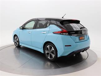 2019 Nissan Leaf - Thumbnail