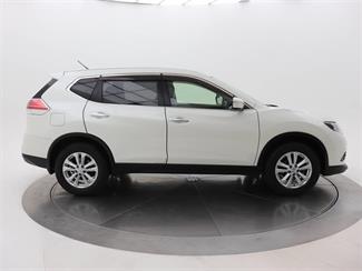 2014 Nissan X-Trail - Thumbnail