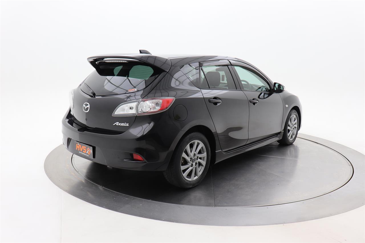 2013 Mazda Axela