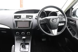 2013 Mazda Axela - Thumbnail