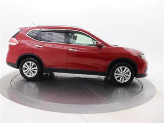 2015 Nissan X-Trail - Thumbnail