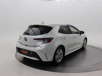 2018 Toyota Corolla - Thumbnail