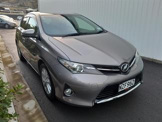 2013 Toyota Auris - Thumbnail