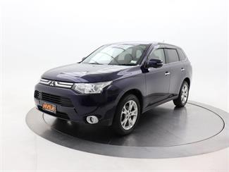 2012 Mitsubishi Outlander - Thumbnail