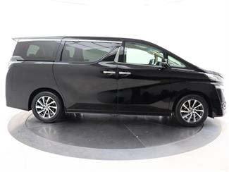 2016 Toyota Vellfire - Thumbnail