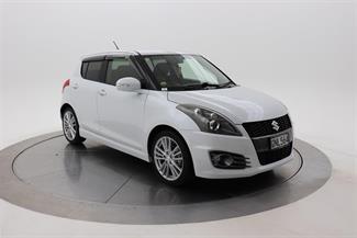 2015 Suzuki Swift - Thumbnail