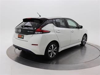 2019 Nissan Leaf - Thumbnail