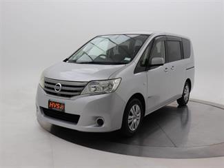 2013 Nissan Serena - Thumbnail