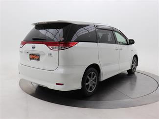 2014 Toyota Estima - Thumbnail