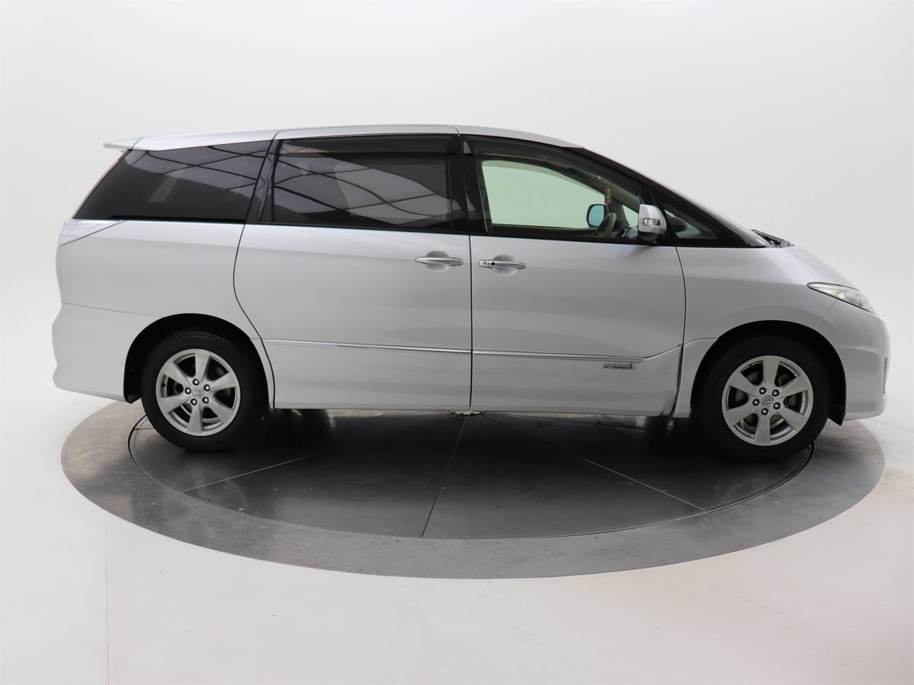 2012 Toyota Estima