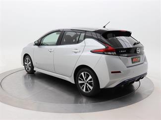 2019 Nissan Leaf - Thumbnail