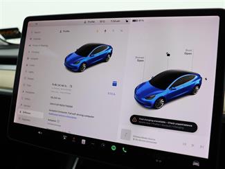 2020 Tesla Model 3 - Thumbnail