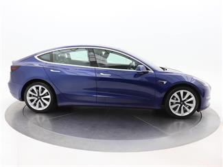 2020 Tesla Model 3 - Thumbnail