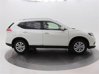 2014 Nissan X-Trail - Thumbnail