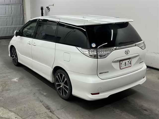 2016 Toyota Estima