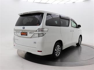 2013 Toyota Vellfire - Thumbnail