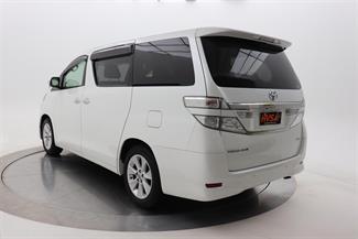 2012 Toyota Vellfire - Thumbnail