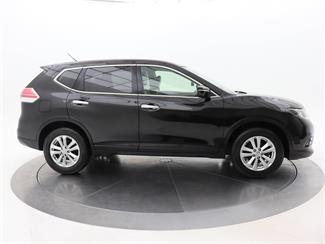 2015 Nissan X-Trail - Thumbnail