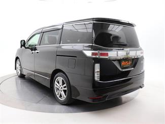 2012 Nissan Elgrand - Thumbnail