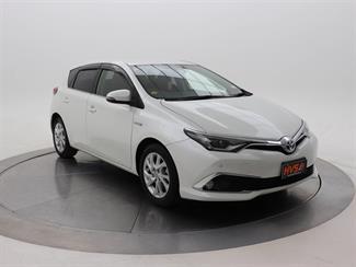 2017 Toyota Auris - Thumbnail