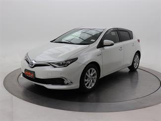 2017 Toyota Auris - Thumbnail