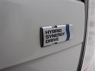 2013 Toyota Prius - Thumbnail