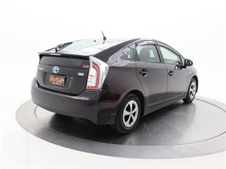 2014 Toyota Prius - Thumbnail