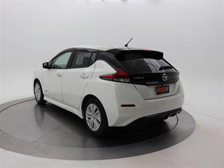 2019 Nissan Leaf - Thumbnail