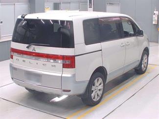 2007 Mitsubishi Delica - Thumbnail