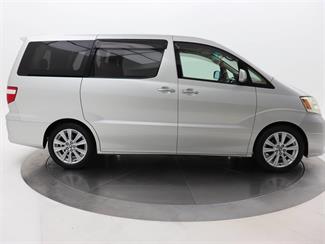 2003 Toyota Alphard - Thumbnail