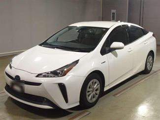 2019 Toyota Prius - Thumbnail