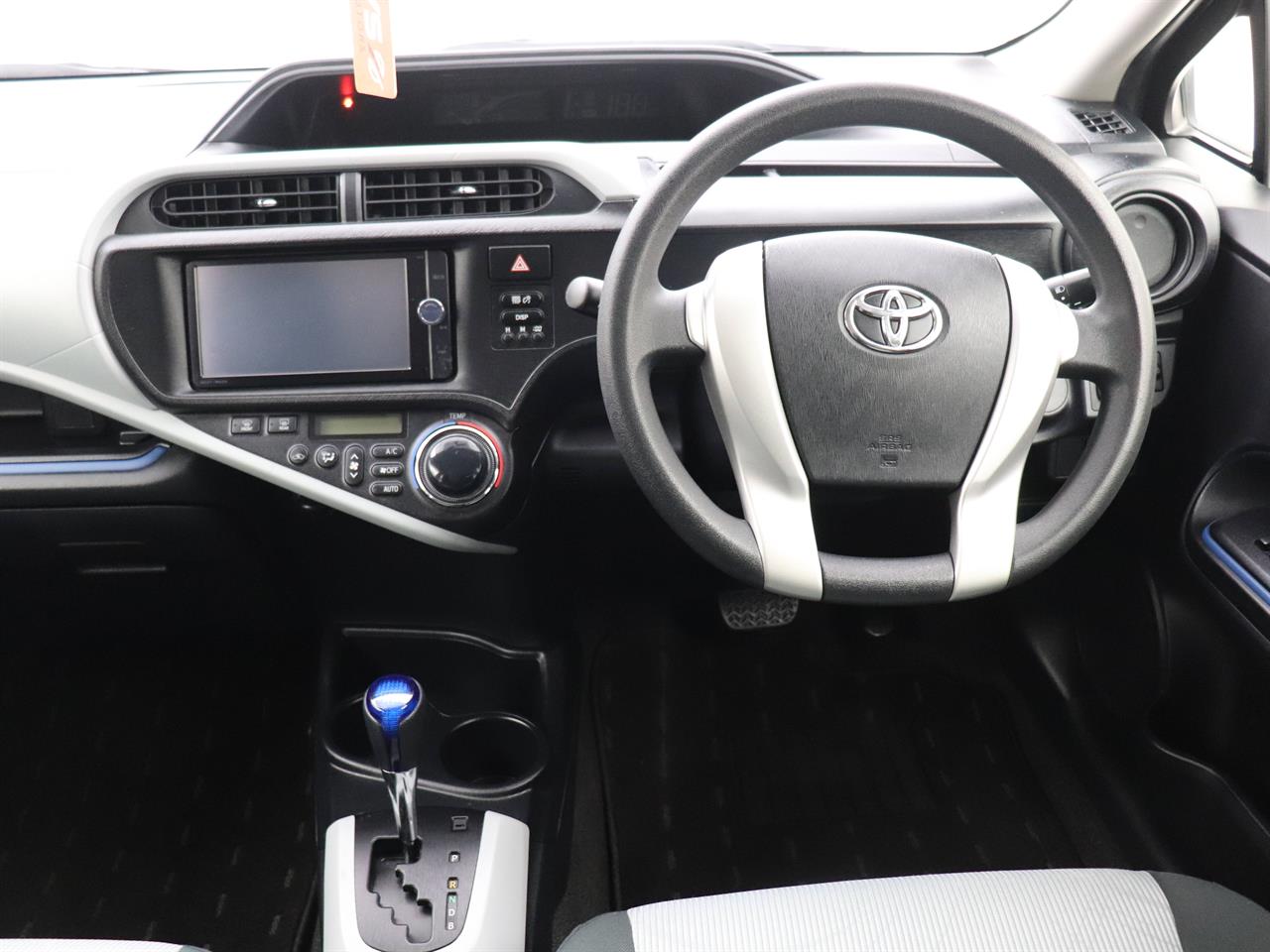 2013 Toyota Aqua