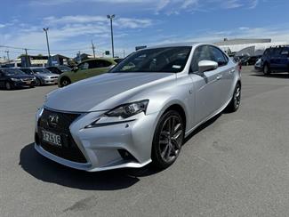 2016 Lexus IS 200t - Thumbnail