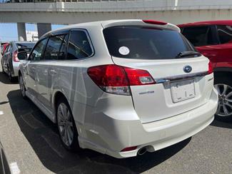 2013 Subaru Legacy - Thumbnail