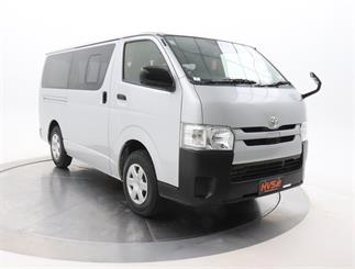 2017 Toyota Hiace - Thumbnail