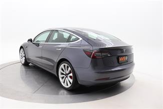 2019 Tesla Model 3 - Thumbnail