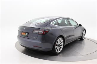 2019 Tesla Model 3 - Thumbnail