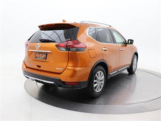 2017 Nissan X-Trail - Thumbnail