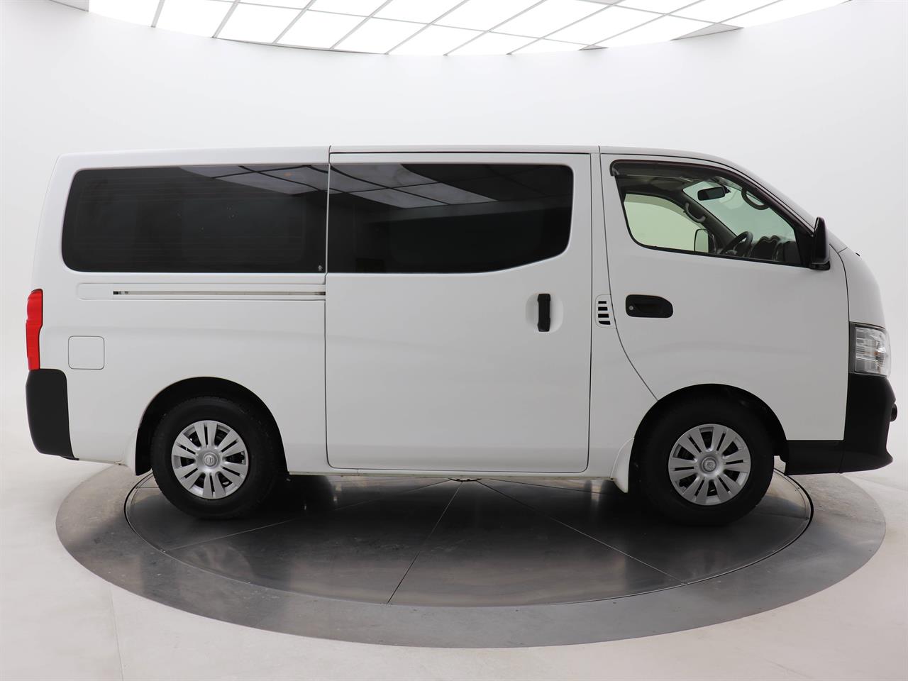 2019 Nissan NV350 CARAVAN