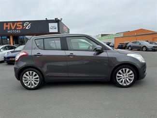 2011 Suzuki Swift - Thumbnail