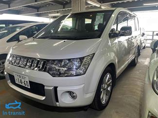 2017 Mitsubishi Delica - Thumbnail