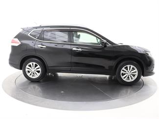 2015 Nissan X-Trail - Thumbnail