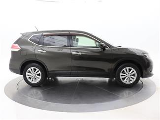 2014 Nissan X-Trail - Thumbnail