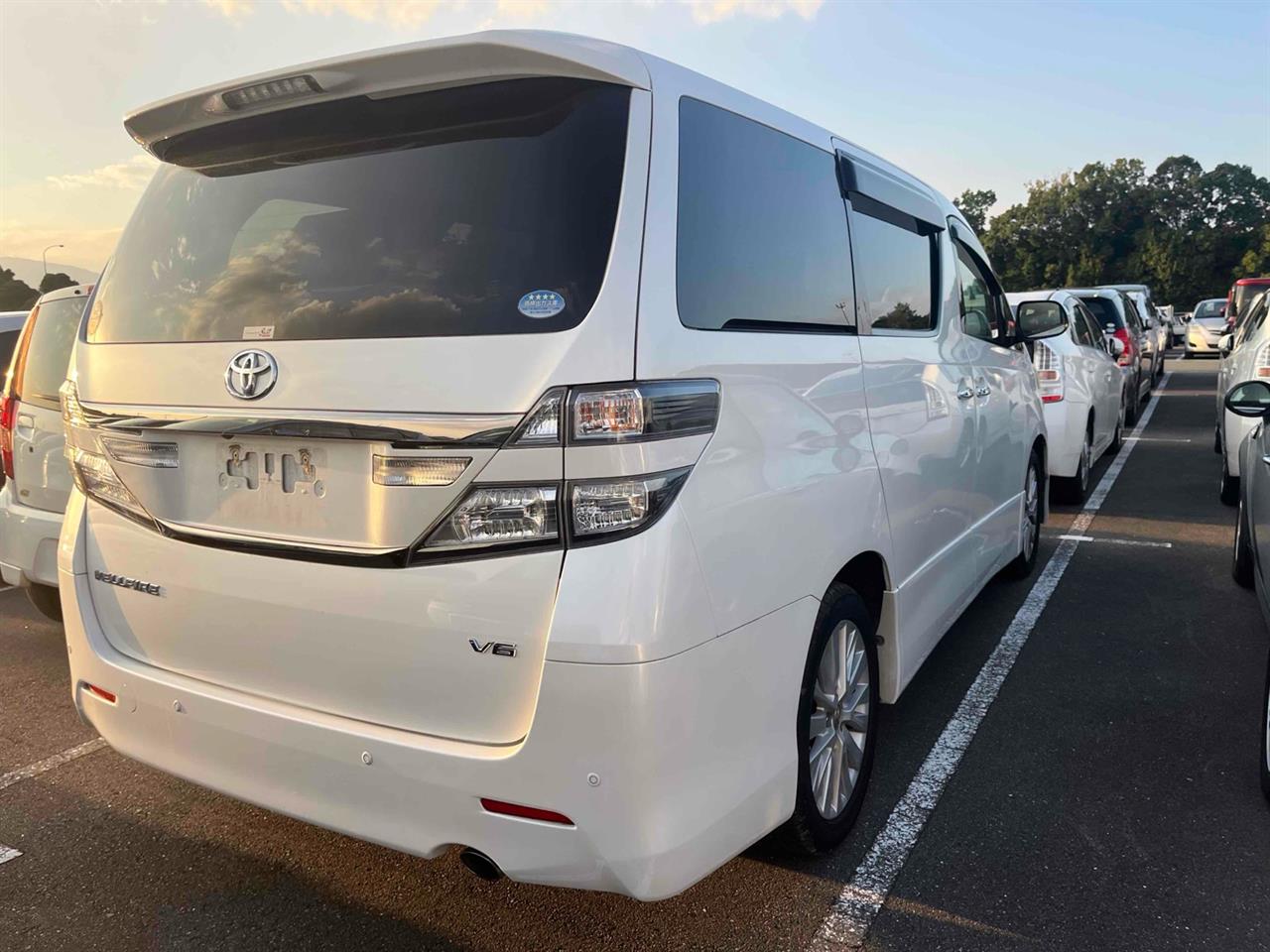 2013 Toyota Vellfire