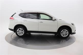 2014 Nissan X-Trail - Thumbnail