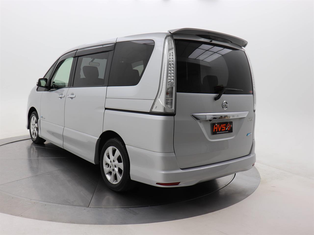 2013 Nissan Serena