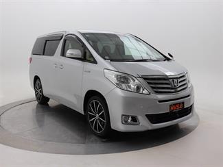 2013 Toyota Alphard - Thumbnail